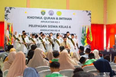 Khotmul Quran dan Imtihan Tahfizh Juz 30 Angkatan Pertama